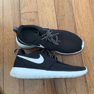 Women’s Nike Roshe One